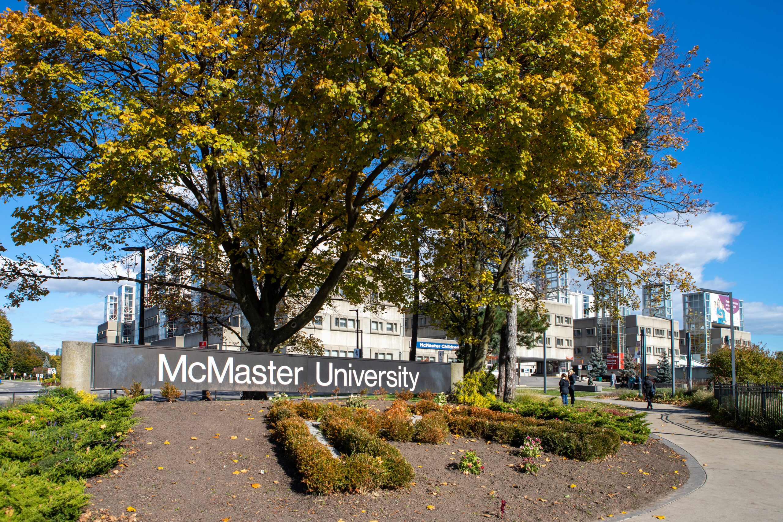 McMaster_Campus_sign_0085